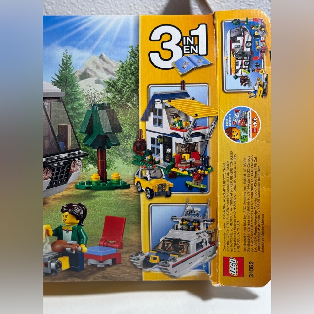 LEGO 31052 Creator Vacation Getaways. 3 in 1 — RV, Boat, house. retired set. - Picture 2 of 10